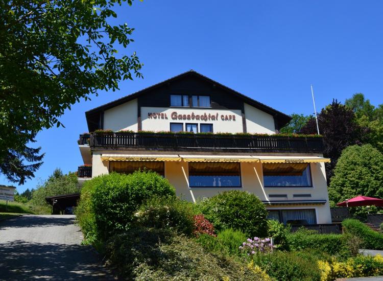 Auf den Spuren der Nibelungen im Odenwald - Idyllisches 3* Hotel mit preisgekrönter Gastronomie