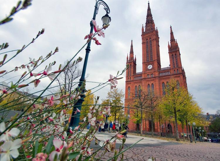 B&B Multi: Kur- und Landeshauptstadt Wiesbaden - Top-bewertetes Hotel im "Nizza des Nordens"