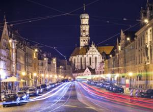 Augsburg St Anna Kirche bei Nacht