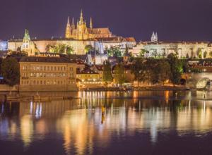 Prag bei Nacht
