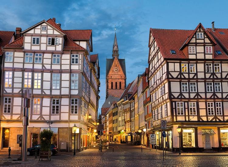 B&B Multi: Kurztrip in die niedersächsische Großstadt Hannover - Stilvolles Hotel inkl. Parken