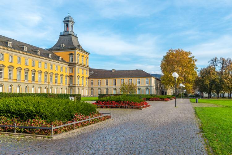 B&B Multi: Auf Beethovens Spuren in der Bundesstadt Bonn inkl. Parken